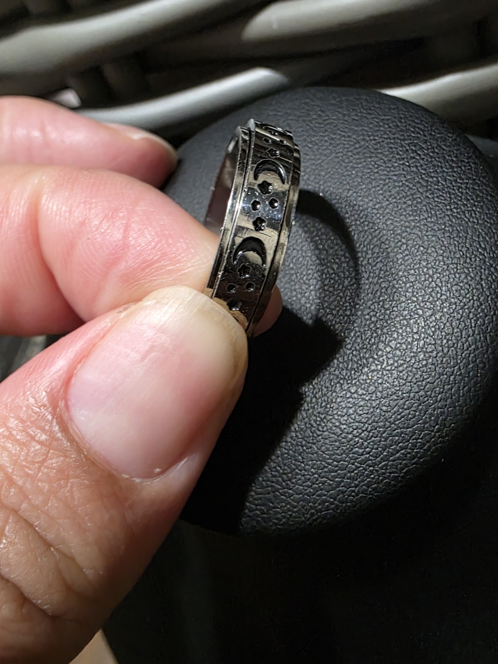 Silver-Tone Spinning Celestial Pattern Ring